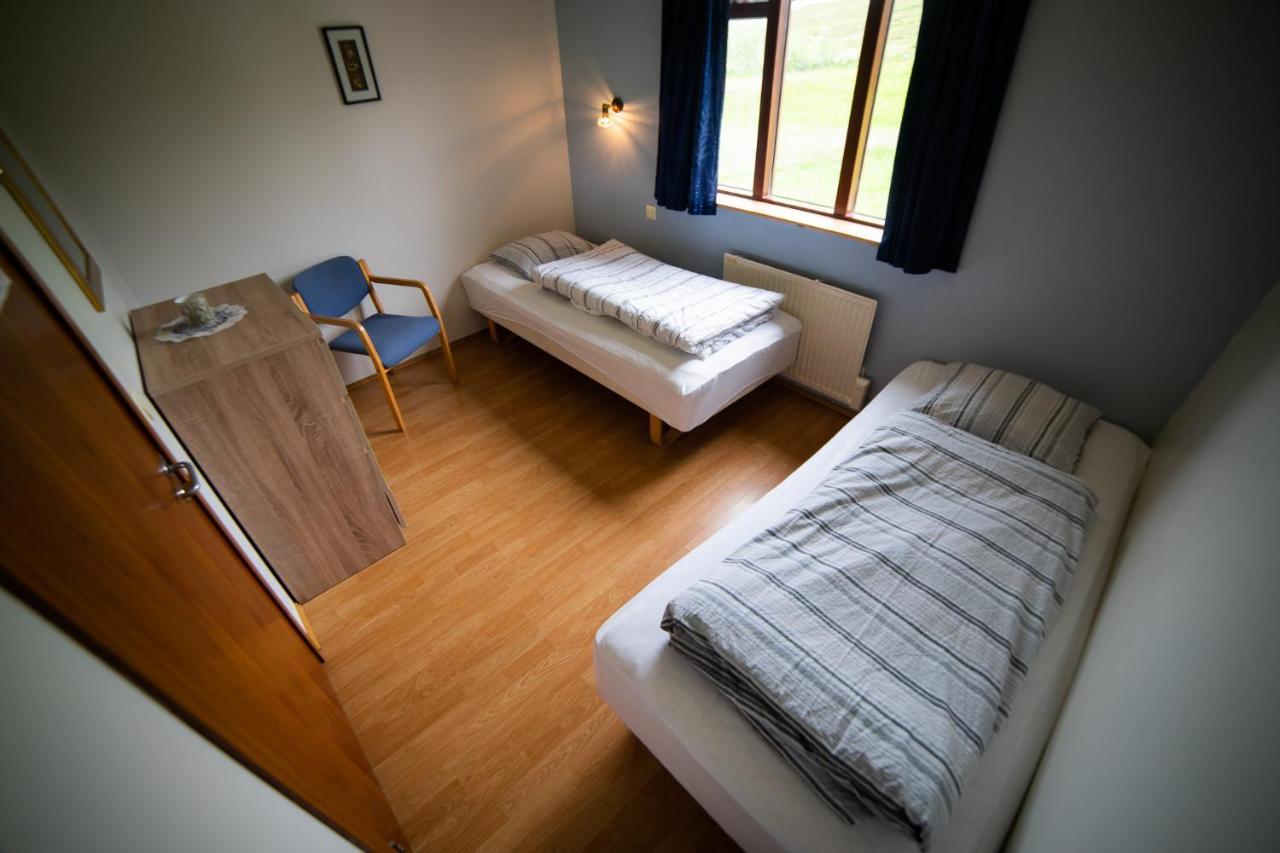 Arbot Hostel Husavik Exterior photo
